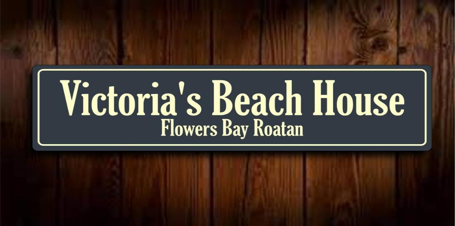 Victoria S Beach House And Snorkeling Center Flowers Bay エクステリア 写真